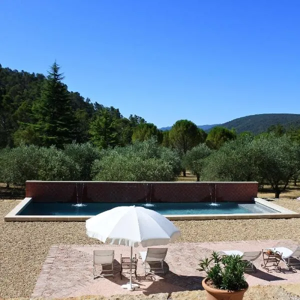 La Bastide de la Provence Verte, chambres d'hôtes、La Roquebrussanneのホテル