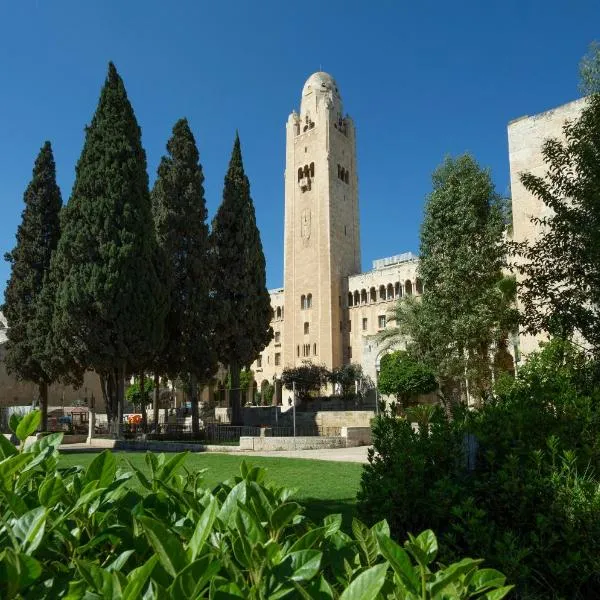 YMCA Three Arches Hotel, hotell i Mevasseret Zion