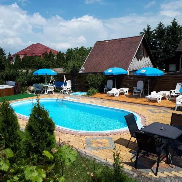 Holp Panzio, hotel em Balatonföldvár