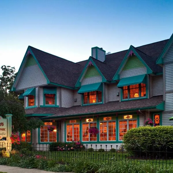 Inn at the Park Bed and Breakfast – hotel w mieście South Haven