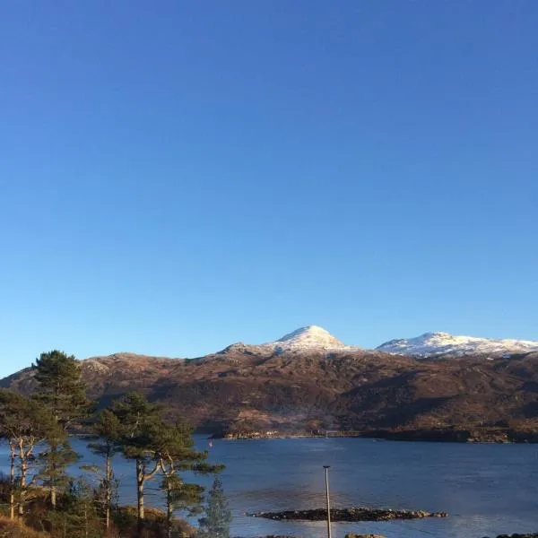 Lochalsh View en suite Kyle near Skye, hotel v destinaci Kyle of Lochalsh