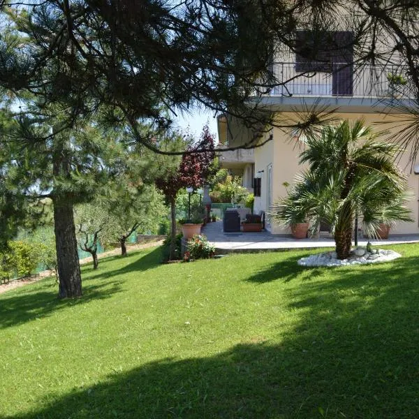 Maison Margot, hotel v destinaci Acquaviva Picena