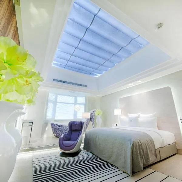Six Star Motel-Taoyuan, hotel in Taoyuan