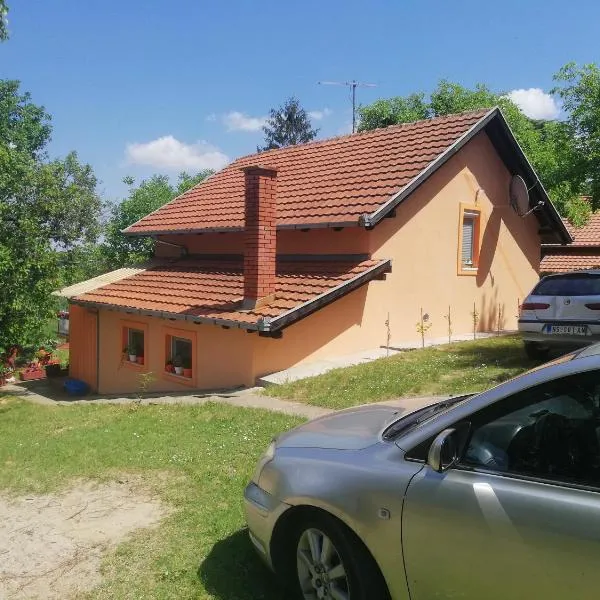 Guest House Jevtović, hotel en Sremski Karlovci