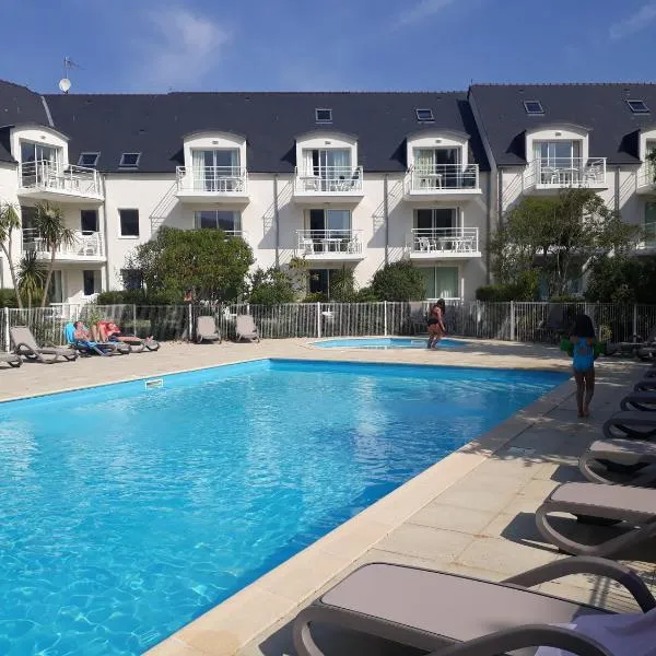 appartement bord de mer – hotel w mieście Fouesnant