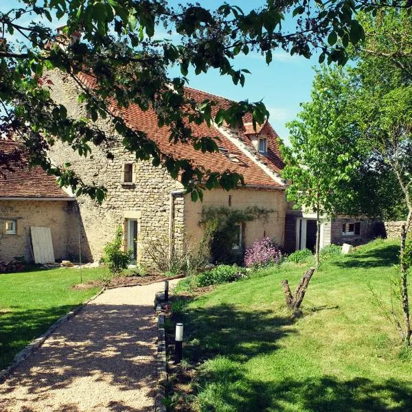 Le Thé au Jardin, hôtel à Saint-Julien-de-Civry