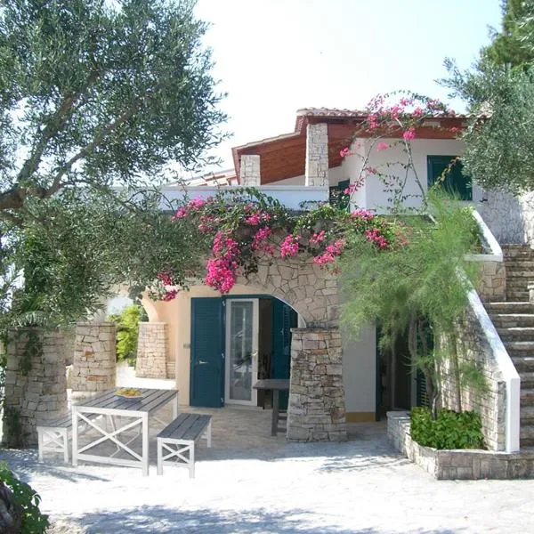 Villa Le Terrazze plus Pool – hotel w mieście Gagliano del Capo