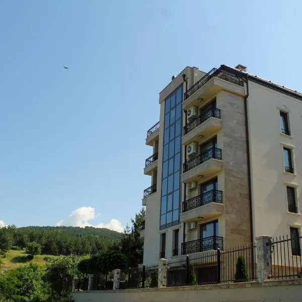 Garden Guest House, hotel v destinaci Sandanski