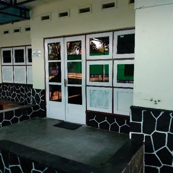 Olivia homestay, hotel u gradu 'Pandean'