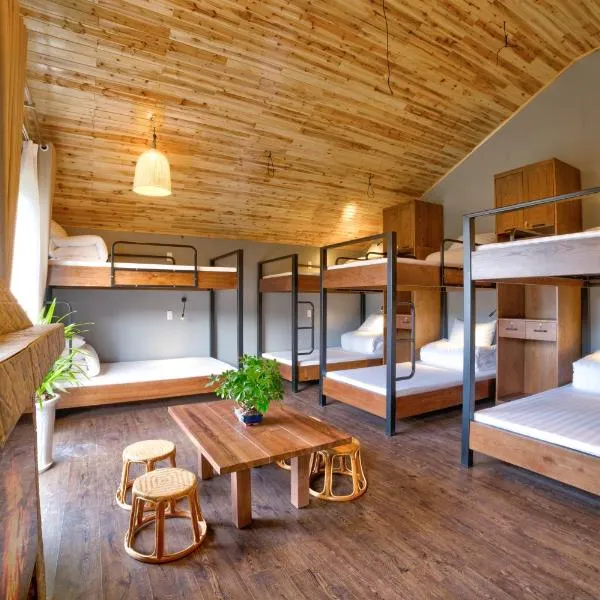 Lustig Hostel, hotel v destinaci Sa Pa