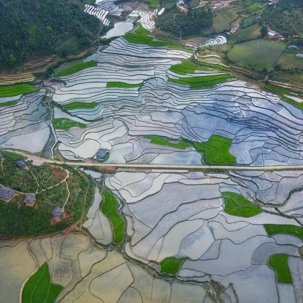 Mu Cang Chai Eco Lodge – hotel w mieście Nam San