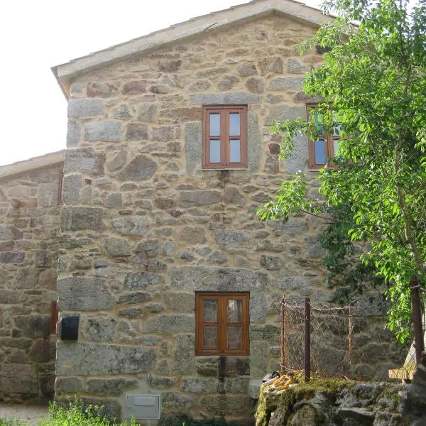 Ares do Montemuro, hotel in Campo Benfeito