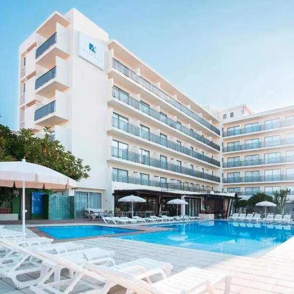azuLine Hotel S'Anfora & Fleming, hotel San Antonióban