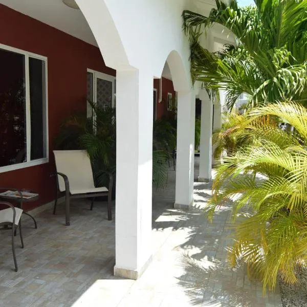 Ladybugs Apartments, hotel en Palm-Eagle Beach