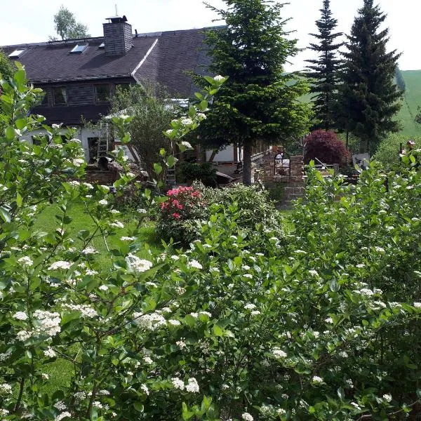 Ferienwohnung Aronia Garten, hotel v destinaci Kurort Oberwiesenthal