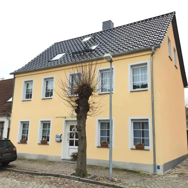 Gäste-Apartment "Carpe Diem", hotel in Osterburg