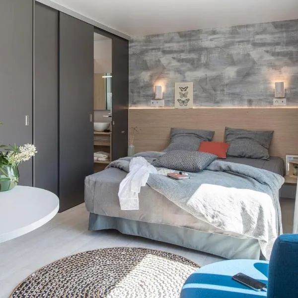 Taos Single - Camping Du Nord, hotel v destinaci Dirbach