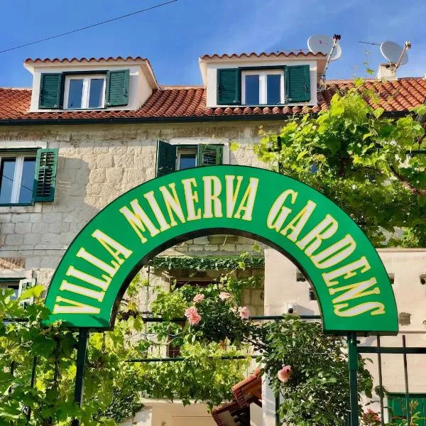 Luxury Villa Minerva Gardens, hotel in Split