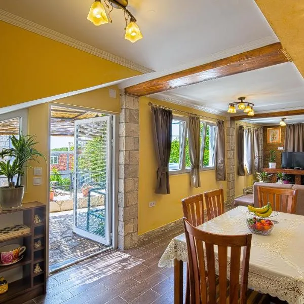 Apartman Kunjić, hotel in Krimovice