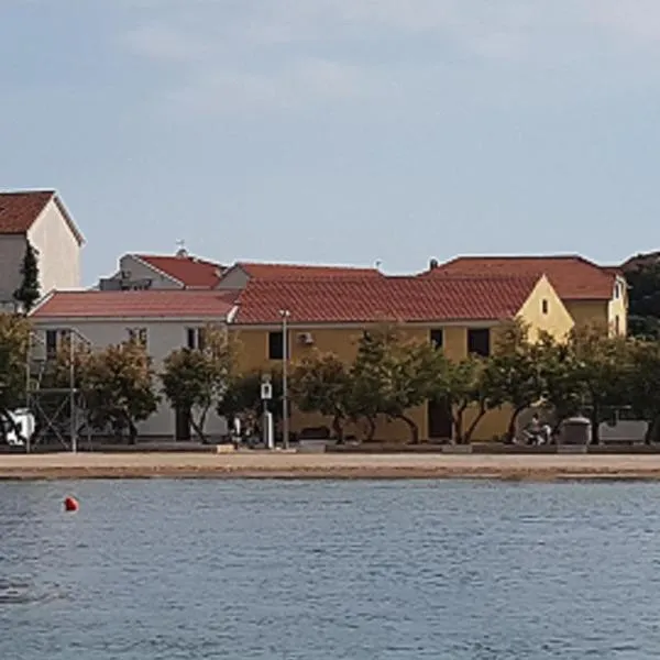 Viesnīca Beach apartment VAMI with sea view pilsētā Murtera