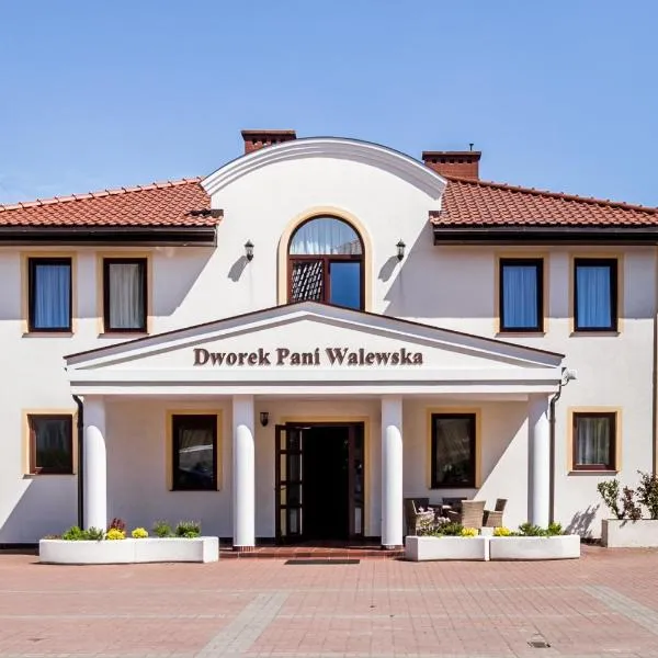 Dworek Pani Walewska โรงแรมในกาไดนส์-เรบีโคโว