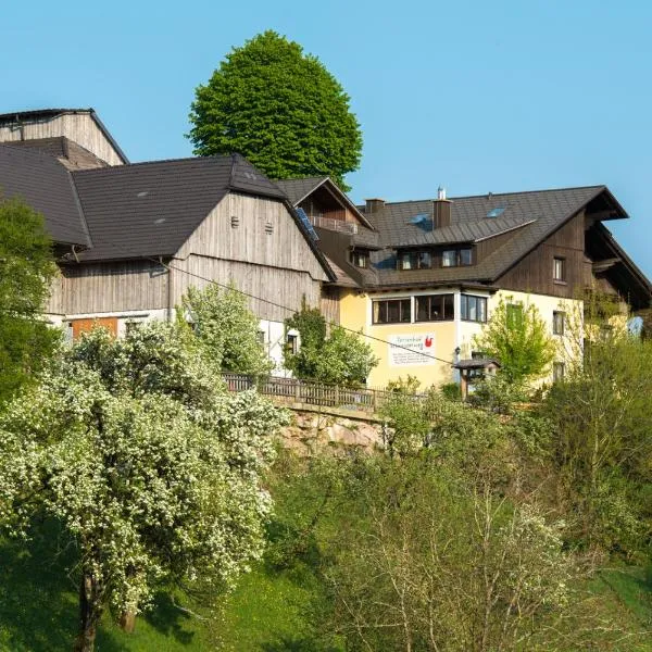 Ferienhof Schneiderweg, hotel v destinaci Laussa