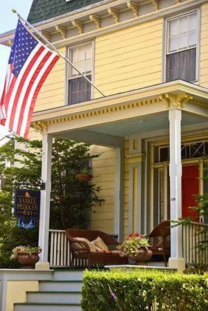 Yankee Peddler Inn, khách sạn ở Newport