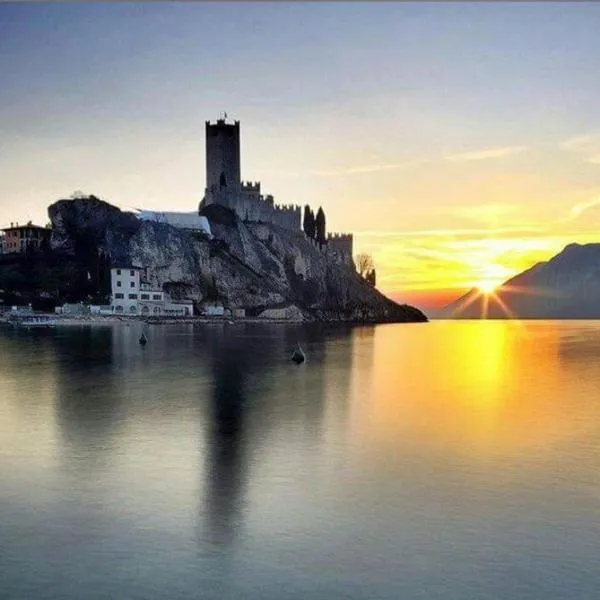 casa caberlon, hotel v destinaci Malcesine