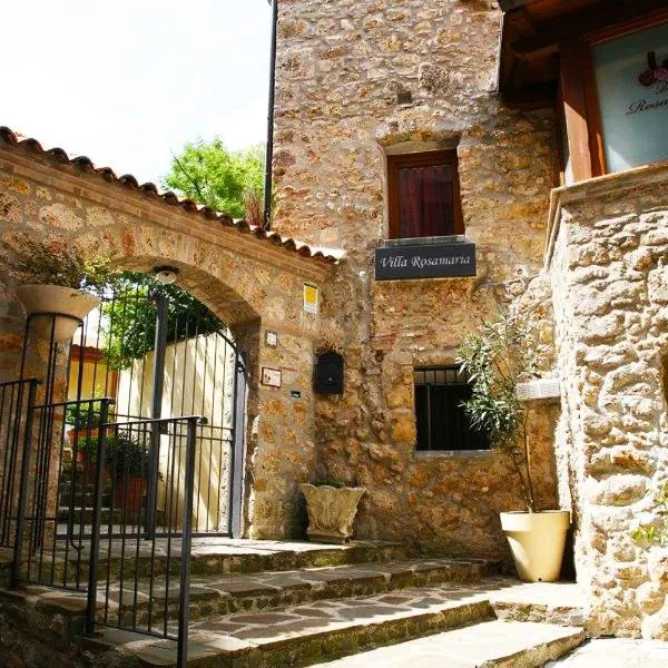 Villa RosaMaria, hótel í San Chirico Raparo
