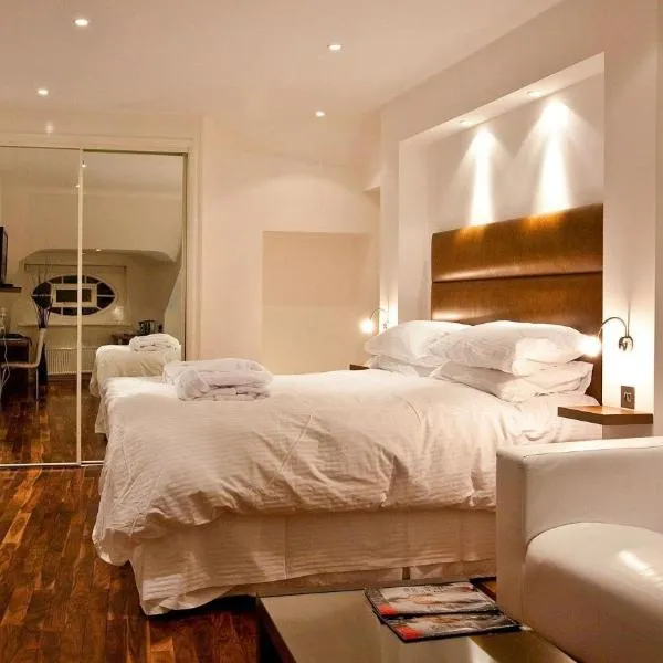 The Blueberry Hotel, hotel en Pontypridd