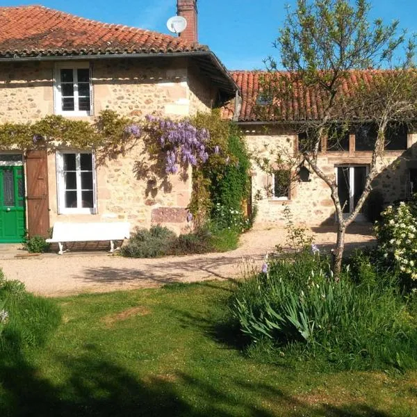 Les Trois Chenes, Hotel in Videix