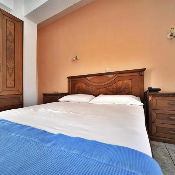 Hotel Jason – hotel w mieście Wolos