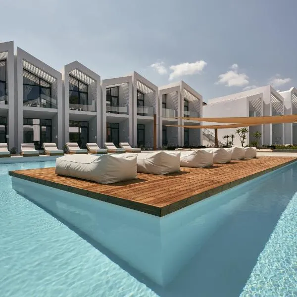 Cavo Vezal, hotel v Laganase