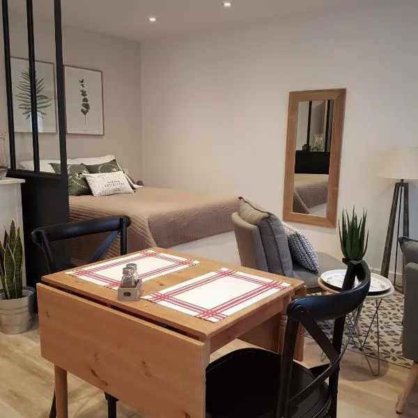 La Bastido, viešbutis mieste Arlis