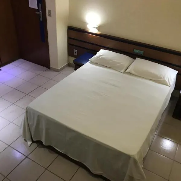 Oft Plaza Oeste Hotel, hotel sa Goiânia