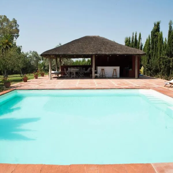 Hacienda La Indiana, hotel in Los Palacios y Villafranca