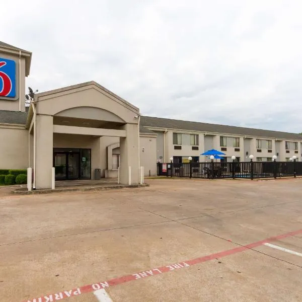 Motel 6-Dallas, TX - Northeast, hotel in Garland