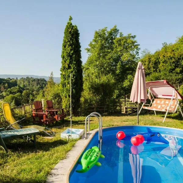 Malomkerék Vendégház 1., hotel v destinaci Zebegény