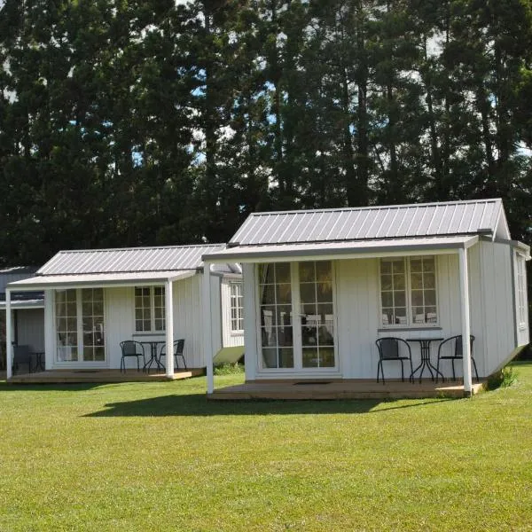 Palm Drive 'Cozy Cabins', khách sạn ở Kerikeri