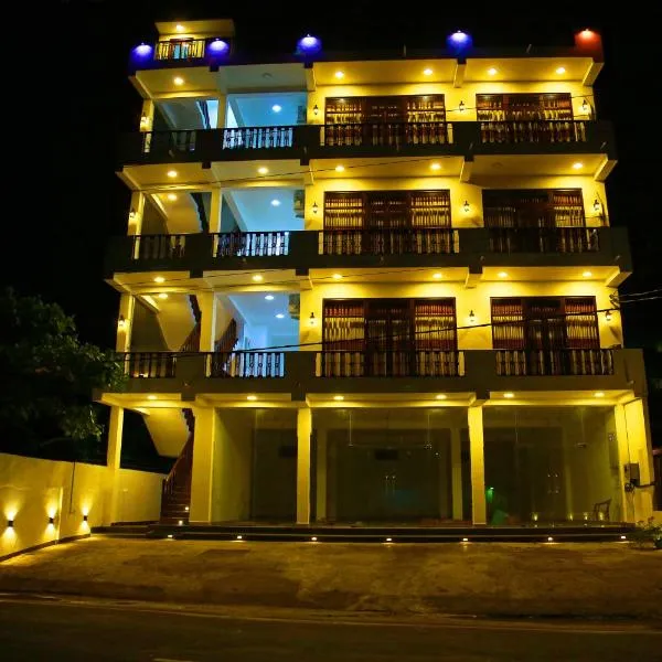 Queen's Gate, Mirissa, hotel v Mirisse (jih)
