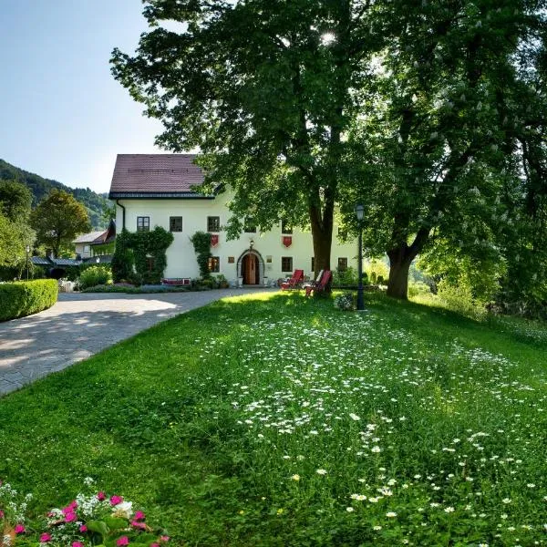 Kendov Dvorec, hotel v destinaci Spodnja Idrija