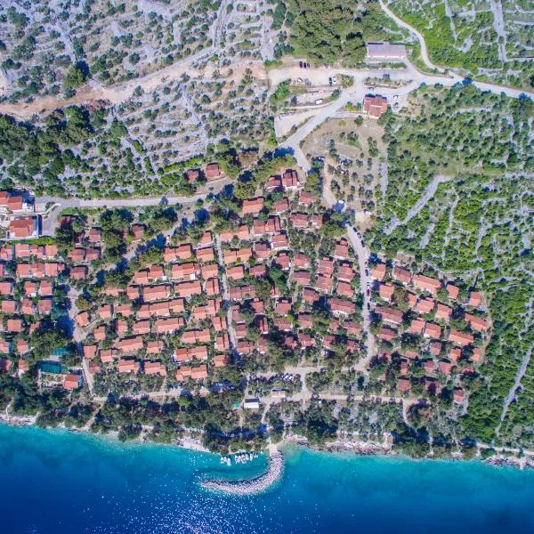 STARA GAVZA - bungalows , apartments, hotel v destinaci Cres
