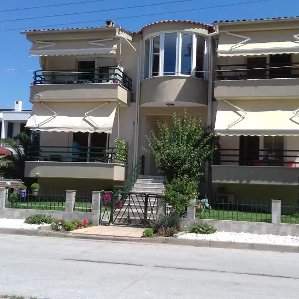 Dimitra Apartments, hotel en Monastirákion