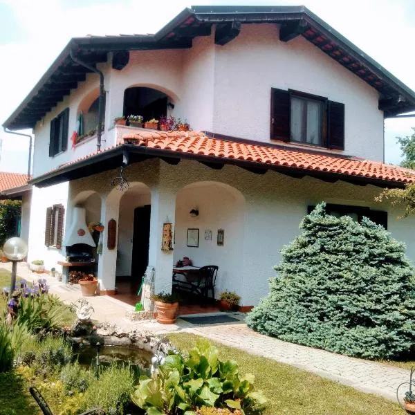Il Laghetto, khách sạn ở Torre Canavese