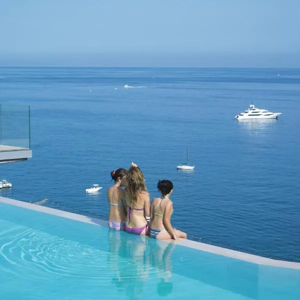 B&B Capo Torre Resort & SPA, hotel in Albisola Superiore