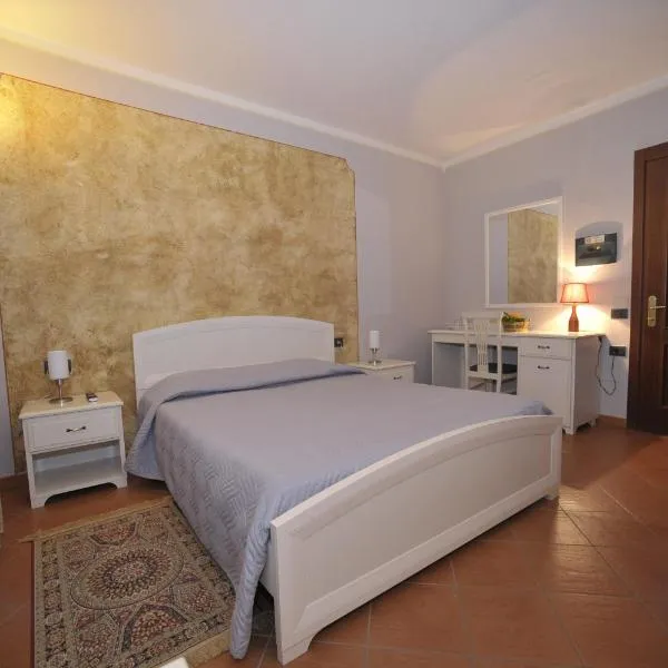 Hotel Ristorante Borgovecchio, hotel v destinácii Montegrosso dʼAsti