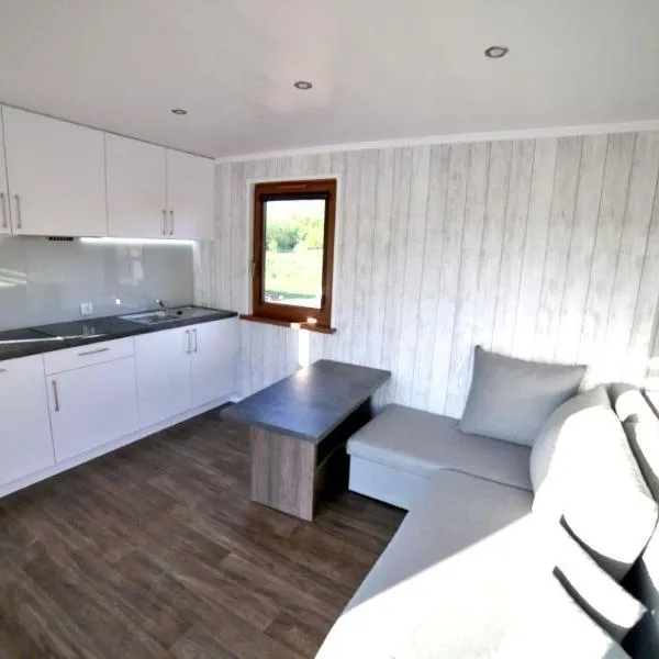 Domki przy plaży, hotel v destinaci Gorzuchów
