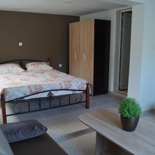 Guest House Di Mare, hotel v destinaci Obzor