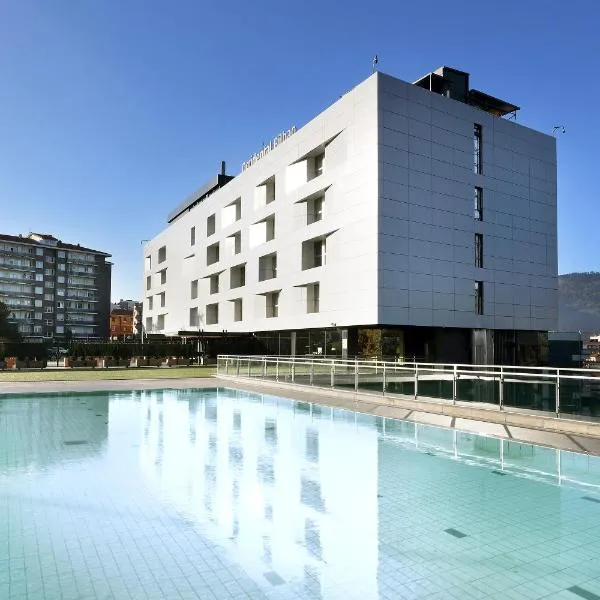 Occidental Bilbao – hotel w mieście Bilbao