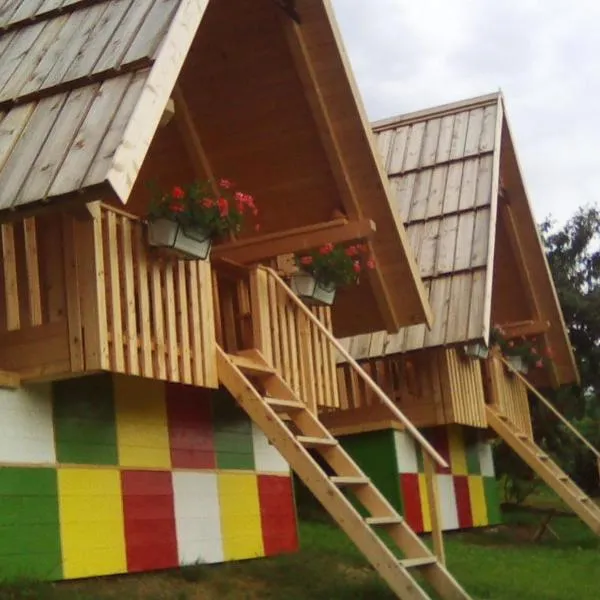 farmglamping Planika - Encijan, hotel v destinaci Hraše